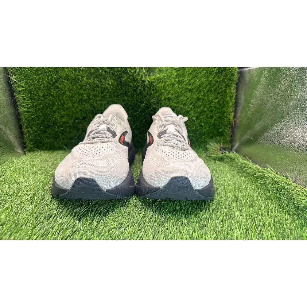 Brooks Ghost 18 1104932E292 Athletic Sneaker Men's 9.5 White Knit Sports Running